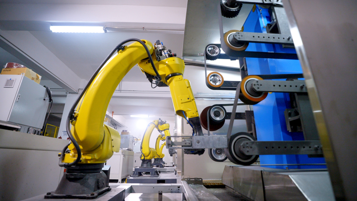  Robot polishing 